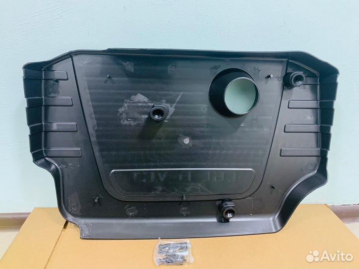 Крышка двигателя Форд Фокус 3 мотор 1,6 литра