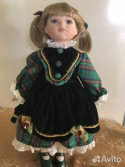 Кукла фарфоровая remeco collection