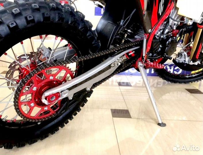 Мотоцикл ZM Buster 300