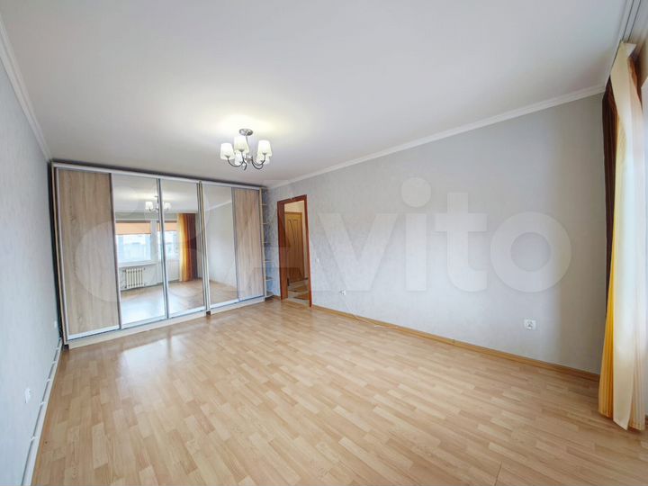 2-к. квартира, 60 м², 2/3 эт.
