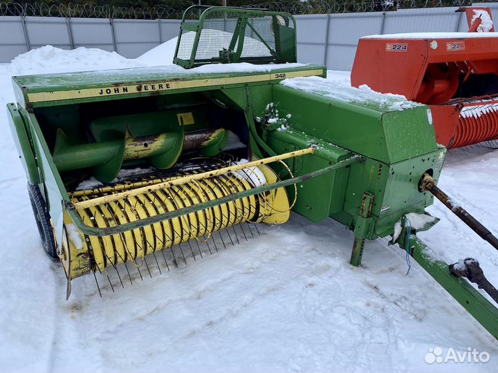 Пресс-подборщик John Deere 342 A, 2005