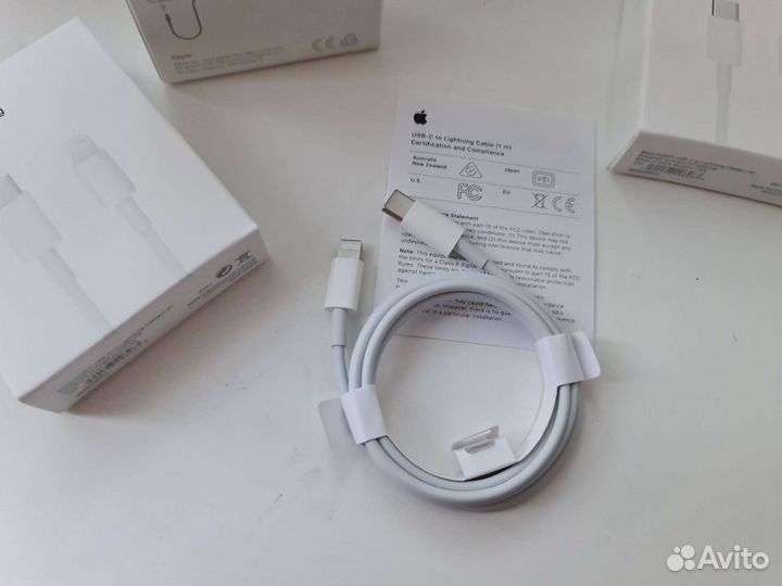 Кабель Apple USB-C to Lightning