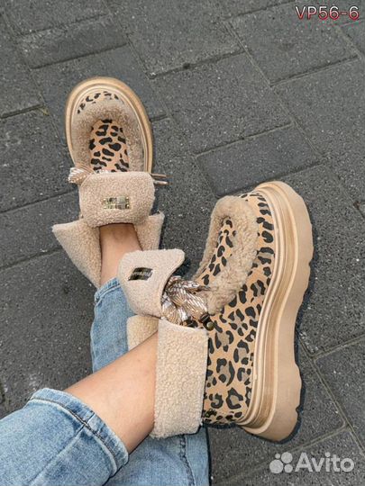 Зимние ботинки Miu Miu женские