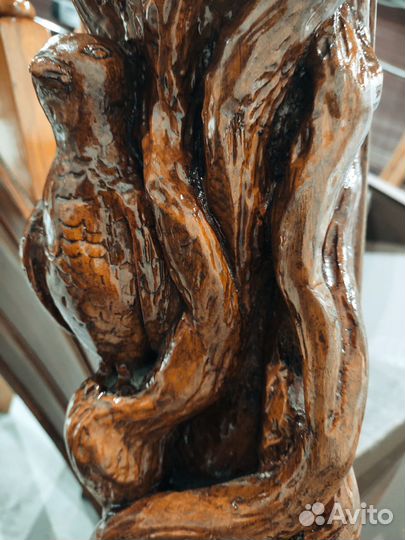 Парадная дубовая лестница