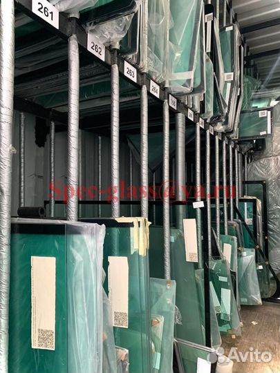 Стекло нижнее переднее Case SV 250