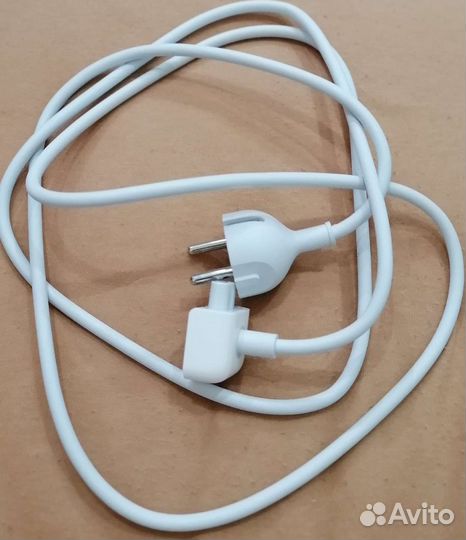 Зарядка для Macbook 250v
