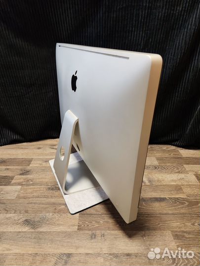 Apple iMac 27 дюймов Core i3/8Gb/256SSD