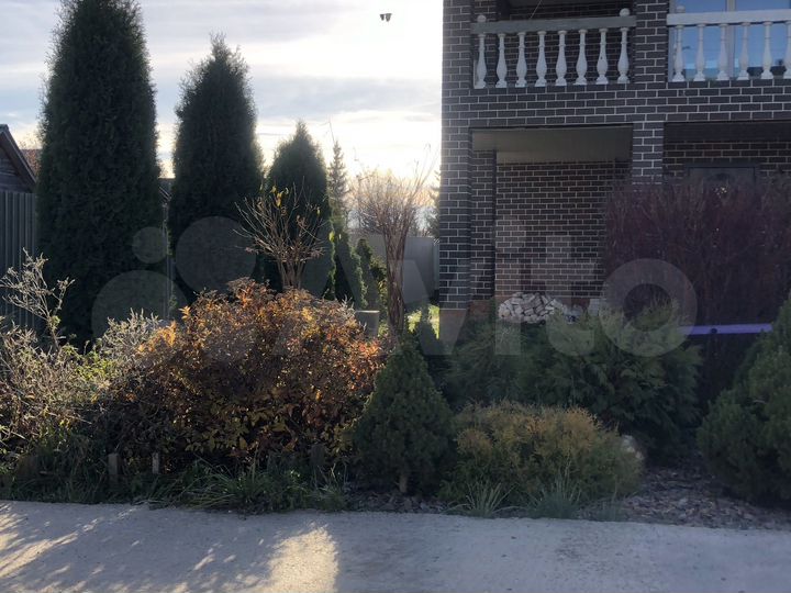 Коттедж 260 м² на участке 7,5 сот.