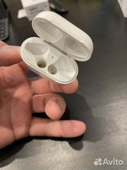 AirPods