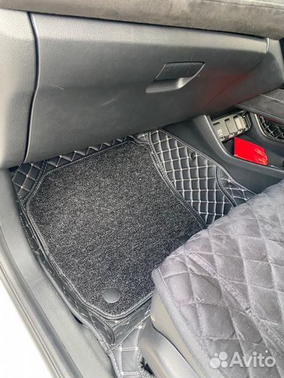 Комплект ковриков из экокожи в салон Honda Vezel