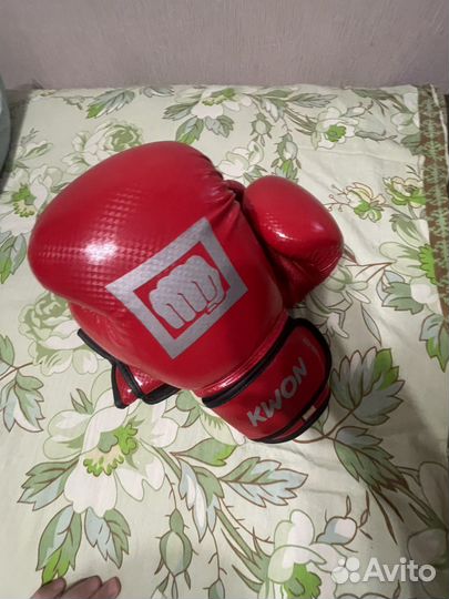 Боксерские перчатки