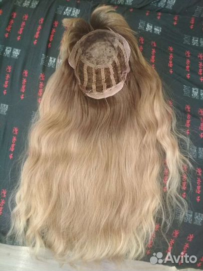 Парик из искусственных волос