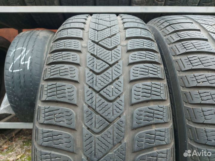 Pirelli Winter Sottozero 3 215/55 R17 94H