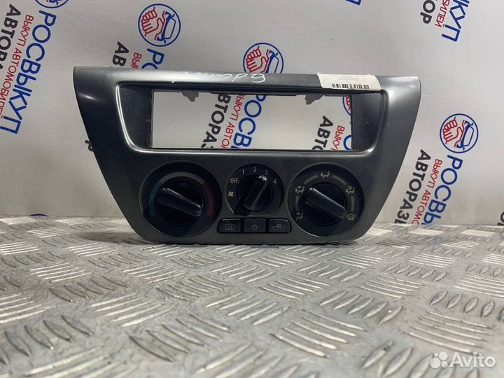 Блок управления отопителем Mitsubishi Lancer