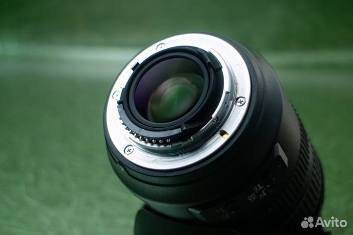 Nikon AF-S DX Nikkor 18-200mm f/3.5-5.6 G ED VR