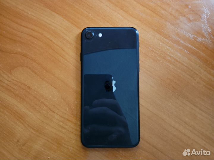 iPhone SE (2020), 128 ГБ