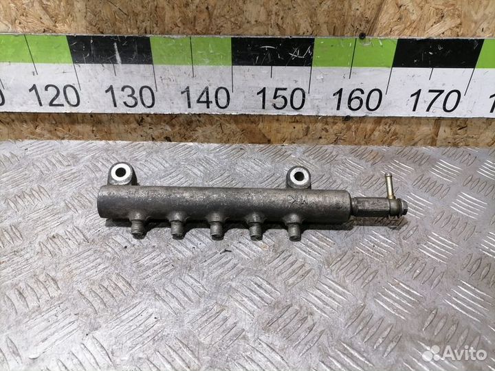 Рейка топливная рампа Nissan Pathfinder r51