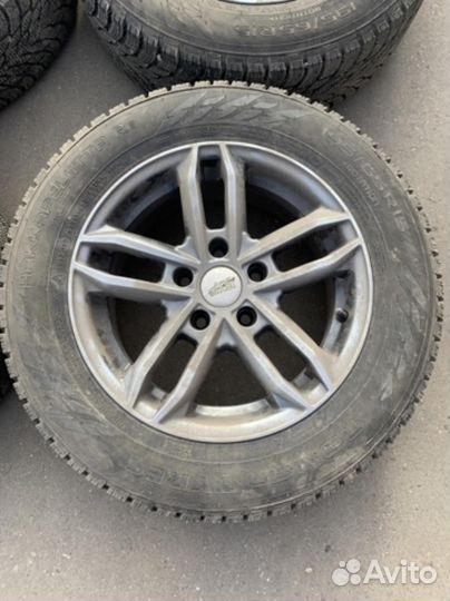 195/65 R15 Nokian Hakkapeliitta R3 Зима Литые R15 pсd:5x112 ет:45 DIA:57.1