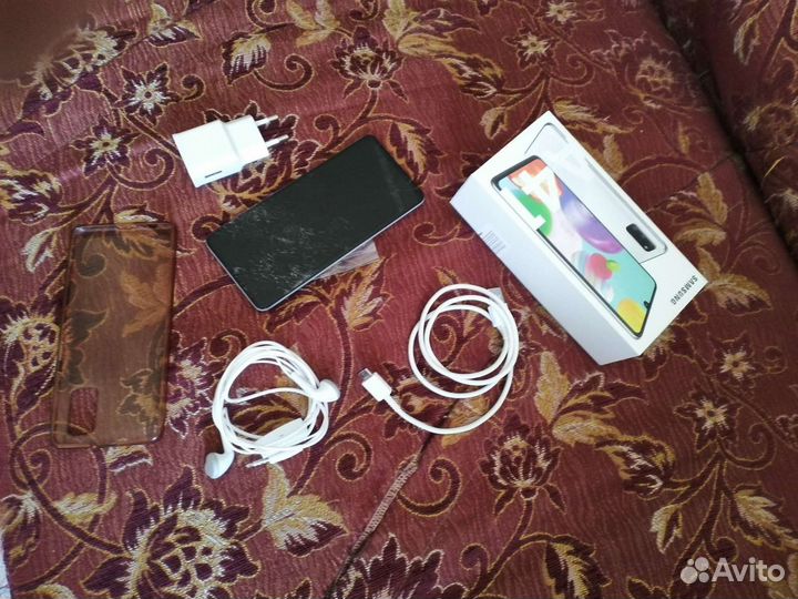 Телефон Samsung galaxy