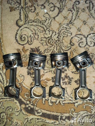 Поршень шатун renault K9K