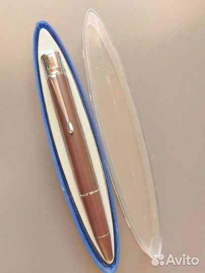 Зажигалка виде ручки