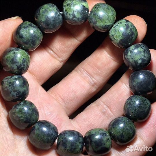 Браслет из нефрита