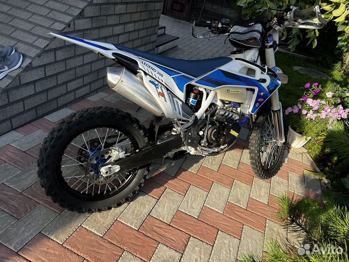 RegulMoto Legend 300