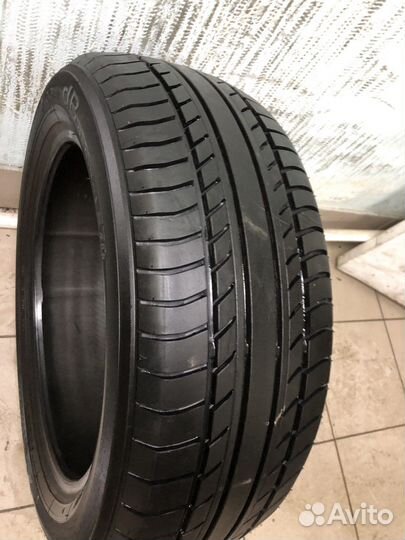 Yokohama BluEarth E70 215/55 R17