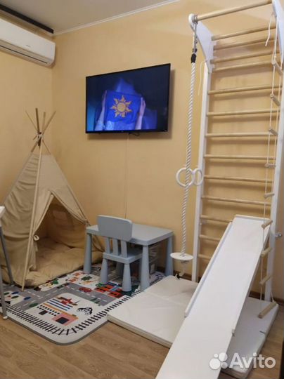 Спортивная шведская стенка из дерева