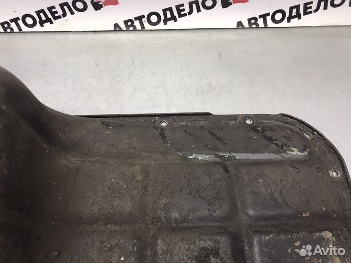 Поддон двигателя Mitsubishi Libero CD5W 1998 г.в