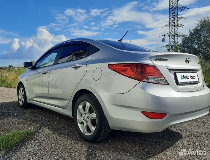 Hyundai Solaris 1.4 AT, 2013, 110 000 км