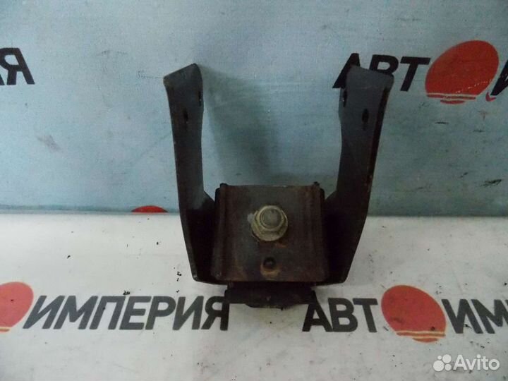 Подушка двигателя toyota lucida CXR20 3CT