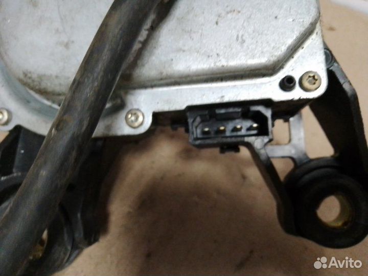 Моторчик дворников задний Volkswagen Passat B5+