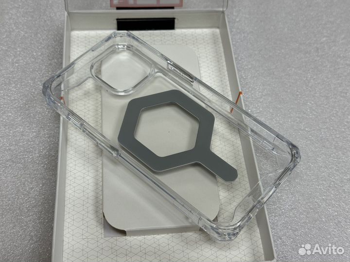 Чехол magsafe Uag Plyo iPhone 15 6.1