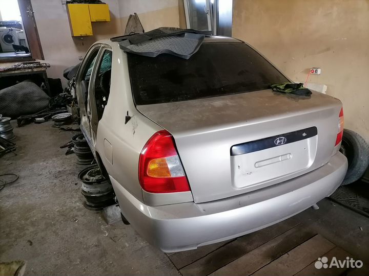 Кузов по частям Hyundai Accent II 2000-2012