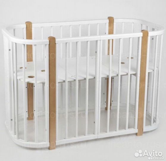 Детская кроватка с маятником и двумя матрасами