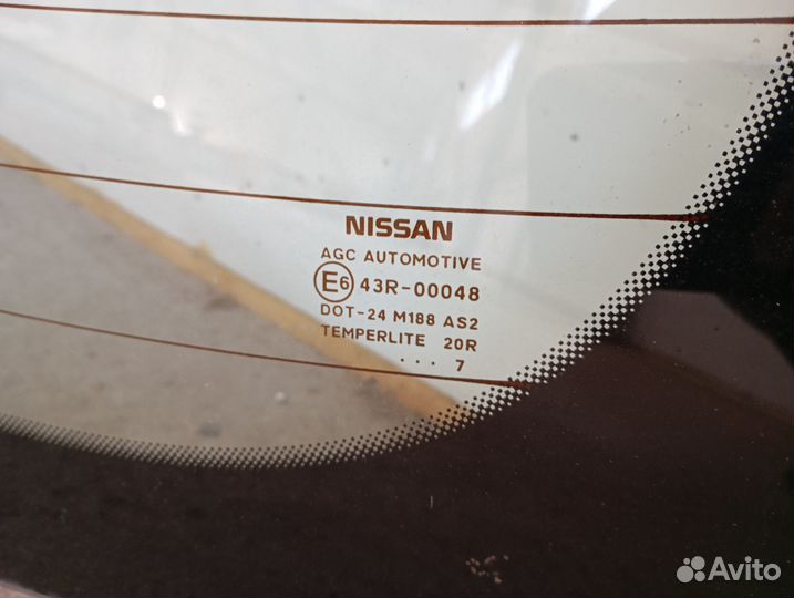 Стекло двери багажника Nissan Qashqai J10