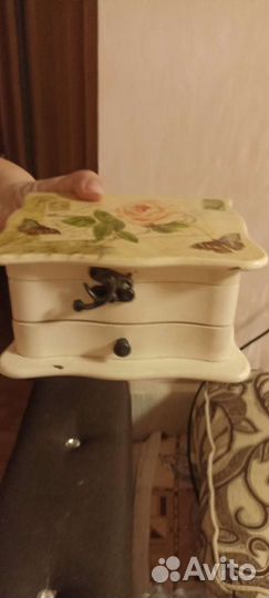 Шкатулка для украшений