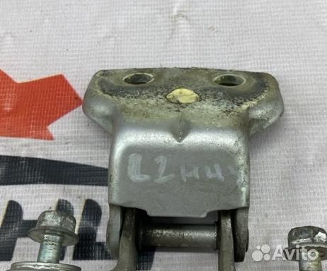 Петля двери задняя левая Chevrolet Aveo седан