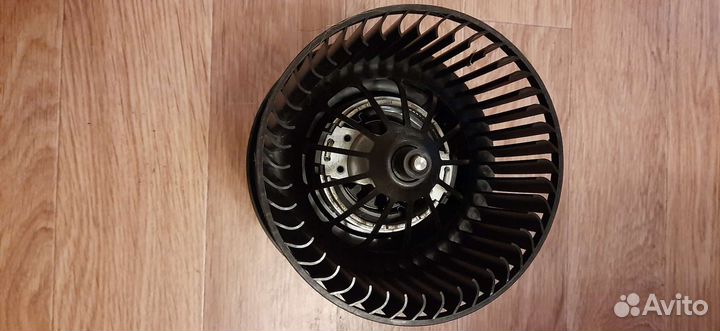 Вентилятор печки ford focus 2/С-Max volvo s40 ii