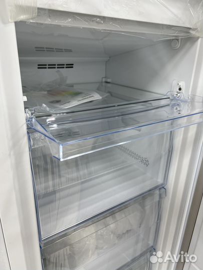 Морозильник Hisense FV-245N4AW1