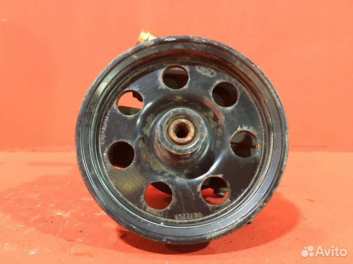 Насос гура Ford Focus 1 универсал fydb 1.6L 1596