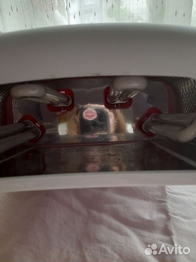 Ультрафиолетовая лампа и аппарат для маникюра