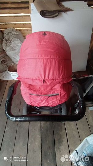 Прогулочная коляска