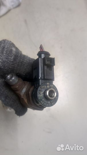 Форсунка топливная Volkswagen Passat 7 Европа