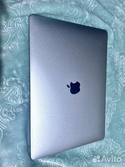 Macbook pro 13 2017 8gb