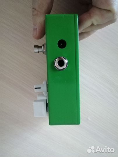 Гитарная педаль эффектов дилей