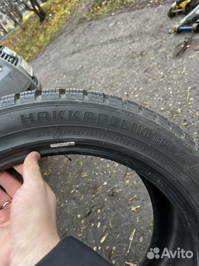 Nokian Tyres Hakkapeliitta 7 235/45 R17 97T