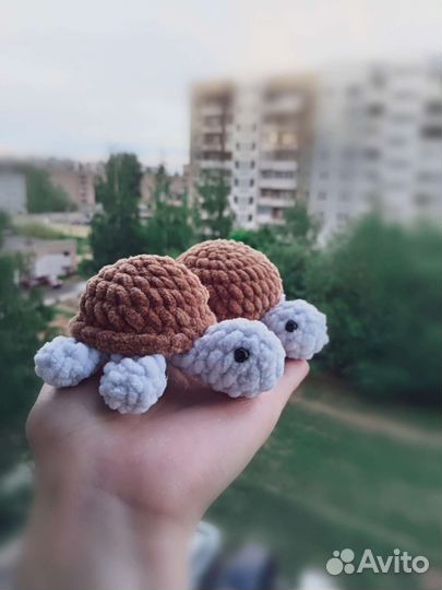 Вязаные игрушки ручной работы медузы, осьминоги