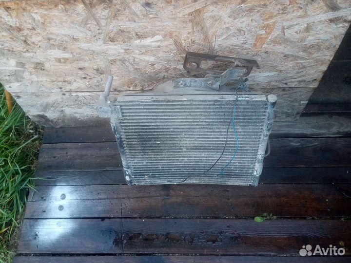 Радиатор кондиционера хонда лого
